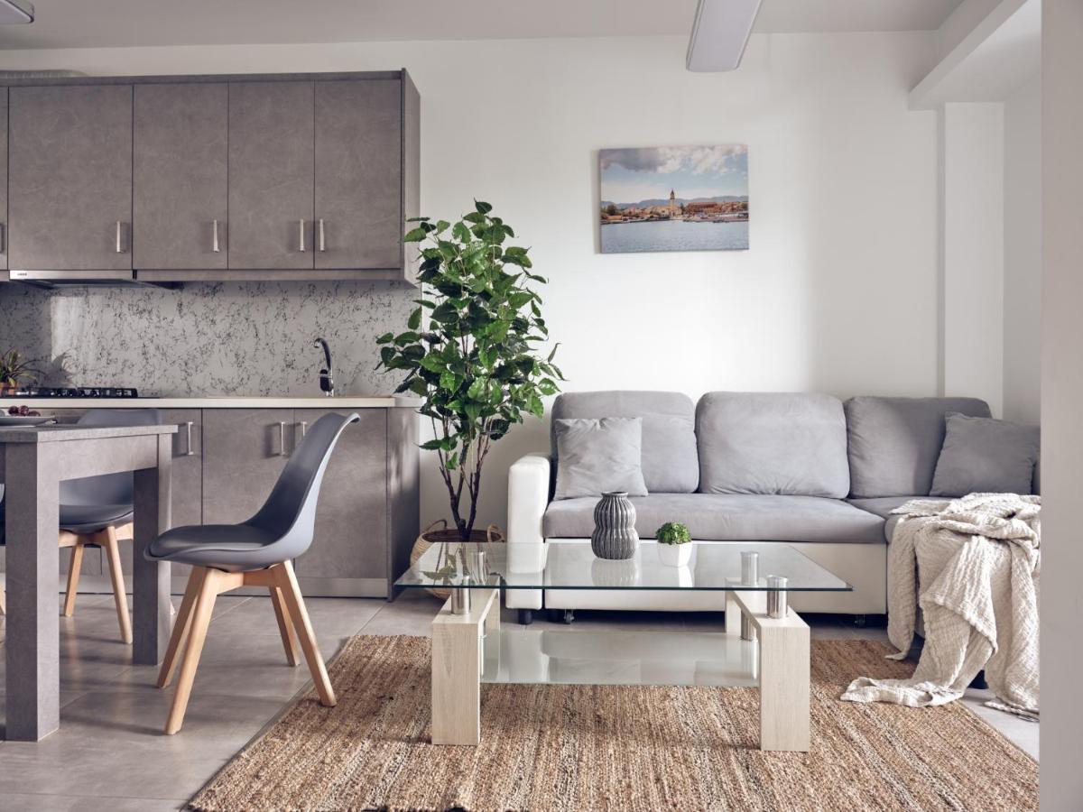 Dareia Suites Plános Exteriér fotografie